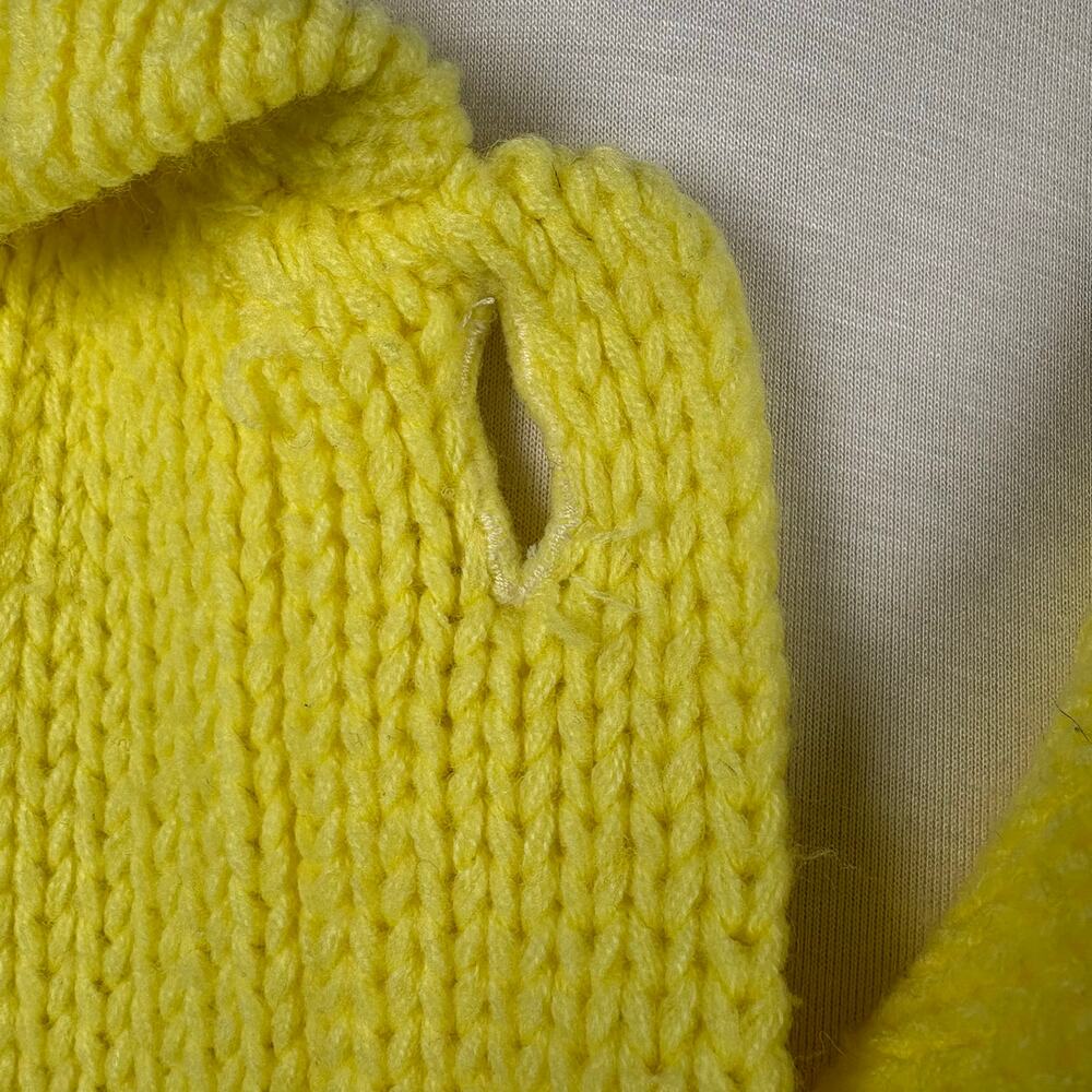 Vintage 70s Hand Knit Cardigan Sweater Lemon Yellow Cable Knit Collar Pockets M - Picture 9 of 12